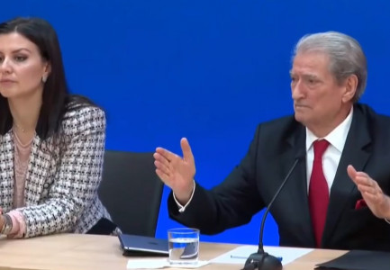 “ISHA NERVOZE, NUK DIJA…”/ FLoriana Garo rrëfen takimin e parë me Berishën: Njerëzit e kanë keqkuptuar se ka hijen e rëndë, por…