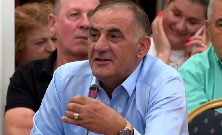 “QË KUR MBËSHTETA FOLTOREN MË SULMUAN…”/ Biznesmeni në tryezën me Berishën: Mora kredi për autobuzë dhe më hoqën licencën