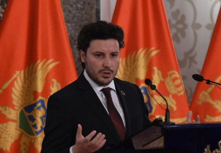 MARRËVESHJA E MALIT TË ZI ME KISHËN/ REL: Qeveria e Abazoviç në rrezik 2 muaj pas zgjedhjes! Mund të humbasë mbështetjen nga…