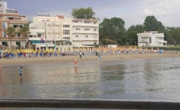 E RËNDË/ Gjendet i pajetë një person në bregdetin e Durrësit, policia jep detajet