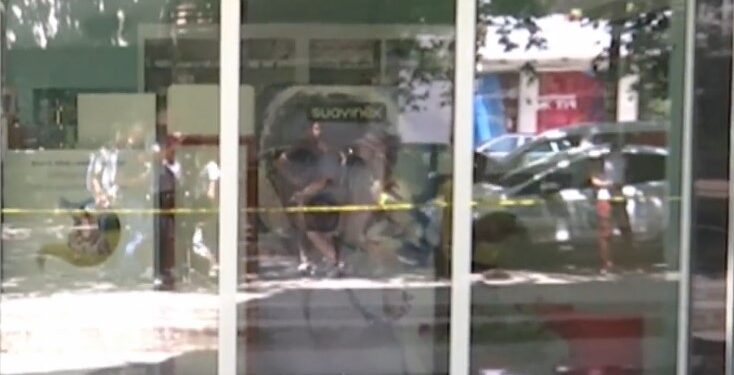 DALIN PAMJET/ Tentativë grabitjeje në një farmaci në zonën e “Xhamllikut”, policia rrethon zonën