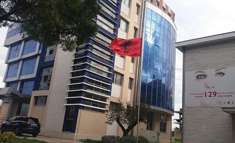 KANABIS, DHUNË NË FAMILJE DHE KANOSJE/ Arrestohet 42-vjeçari në Fier (EMRI)