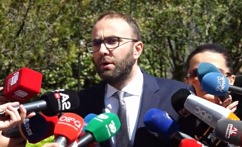 “QËNDRIMI OPOZITAR I VËRTETË ËSHTË…”/ Bardhi: Nuk bojkotojmë seancën për President