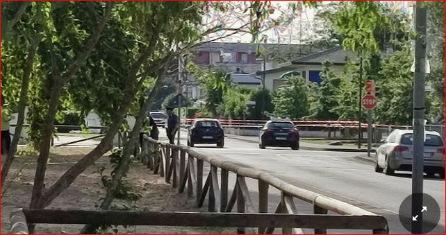 PËRPLASJE MES SHQIPTARËVE NË ITALI/ Kopshtari i shkon te dera e shtëpisë bashkatdhetarit dhe e qëllon 3 herë me armë (DETAJE)