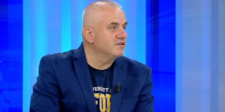 VRASJA E PJERIN XHUVANIT/ Paralajmëron Artan Hoxha: Të shpëtojmë të gjallët, të vdekurit ikën!