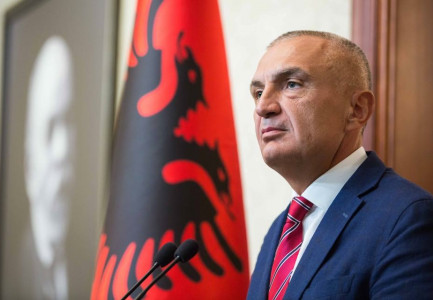 ZVOGËLIMI I FUQISË PUNTORE NGA EMIGRACIONI/ Meta: Duhet urgjentisht një strategji që lufton shpopullimin e vendit