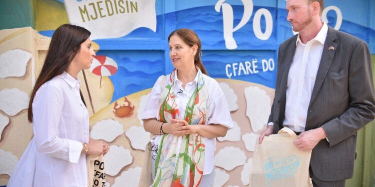 NDALIMI I QESEVE PLASTIKE/ Kumbaro paralajmëron aplikimin e gjobave nga 1 Korriku