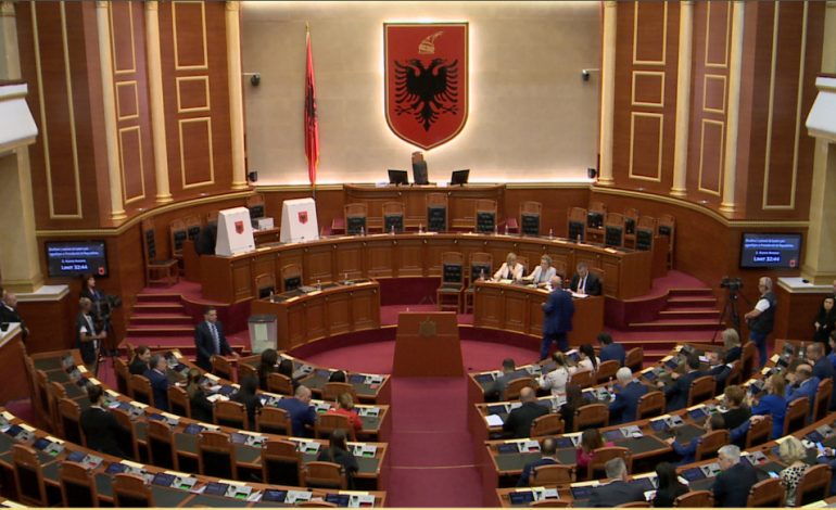 LLOGARITJA E VOTAVE/ Dyshimet që një votë pro Presidentit Begajt të ketë ardhur nga PDIU