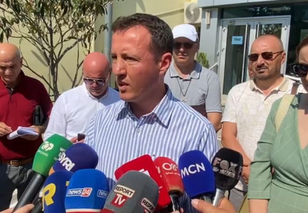 KUNDËR HARTËS SË RE GJYQËSORE/ Avokatët në protesta: Nëse nuk reflektohet bojkotojmë masat e sigurisë
