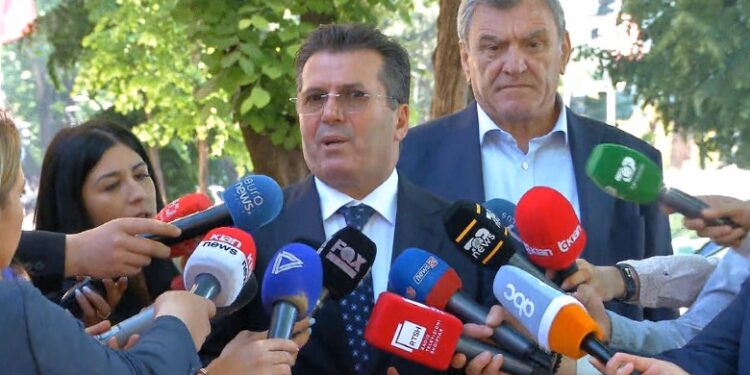 “NUK U KONSULTUA ME PARTITË POLITIKE”/ Mediu tregon qëndrimin që do të mbajë për Bajram Begajn