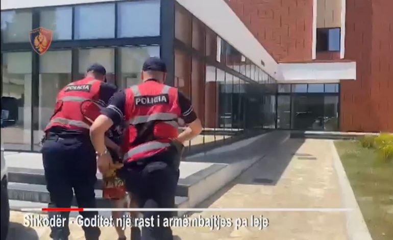 ME ARMË E MUNICION/ “Shqiponjat” arrestojnë brenda lokalit 43-vjeçarin, autor i disa vjedhjeve në Shkodër e Mal të Zi