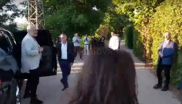 DALIN PAMJET/ Rama për vizitë tek shtëpia e Hashim Thaçit në Kosovë