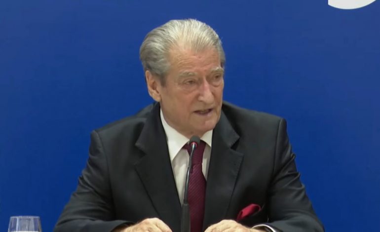 ZBARDHEN DETAJE NGA PROTESTA E BERISHËS MË 7 KORRIK/ PD hap selinë dhe foltoren për…
