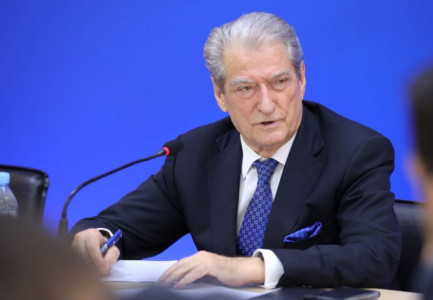 SAMITI I BE/ Berisha: Rama dëshmoi se është i rreshtuar jo me Ballkanin e Brukselit, por me Ballkanin e Beogradit dhe Putinit