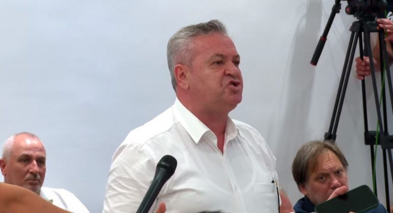 IA THOTË NË SY BERISHËS/ Murrizi: Hapni partinë, s’fitohet vota me Whatsapp! Anëtarët e Kryesisë s’kanë votë!
