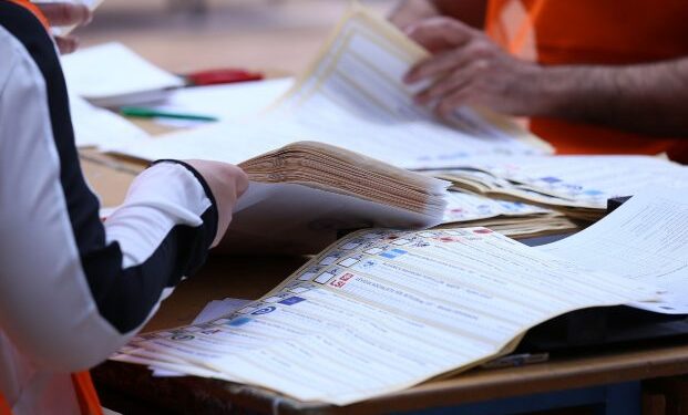 DALIN EMRAT/ Falsifikuan rezultatet në zgjedhjet e 25 prillit 2021. Arrestohen 6 persona, 2 në kërkim