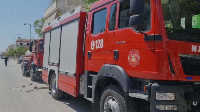 PANIK NË FIER/ Merr flakë tregu i rrobave të përdorura. Ja çfarë po ndodh