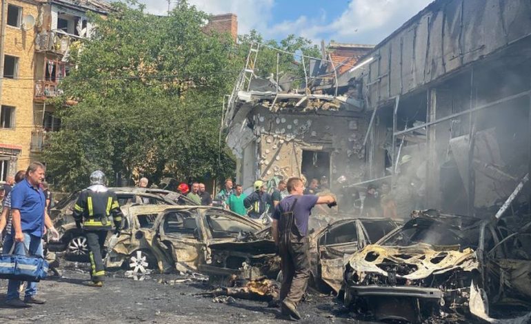 SULMET E PËRGJAKSHME NË UKRAINË/ Zelensky thirrje botës: Shpallni Rusinë shtet terrorist