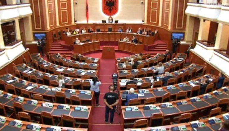 SOT KUVEND/ Braçe sërish interpelancë me Krifcën për bujqësinë! Raportojnë edhe SPAK, KLP, ILD e KLGJ