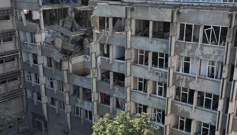 LUFTA/ Zelensky: Ne do të rimarrim territoret e pushtuara! Kievi: Kriza politike në Perëndim të mos…