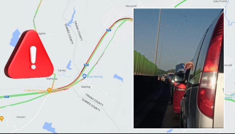 E DIELA NË PLAZH/ Trafik i rënduar drejt Gjirit të Lalëzit, radhë kilometrike automjetesh në autostradë