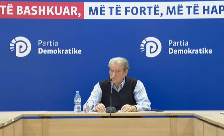 “AI TJETRI KISHTE DY TYTA…”/ Berisha flet sërish për vrasjen e bujshme në Elbasan: U bë drejtësi e shëmtuar, oficeri i RENEA qëlloi për vetëmbrojtje