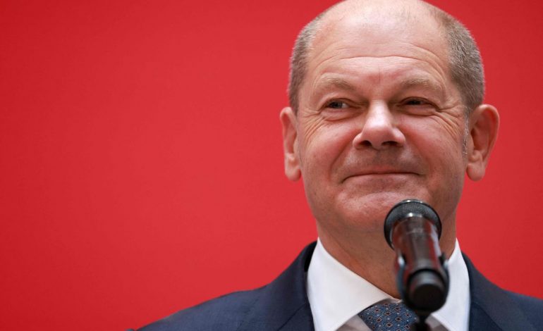 “JEMI PRANË JUSH”/ Kancelari Scholz mirëpret vendimin e RMV për propozimin francez: Ju dhe Shqipërinë ju duam në BE