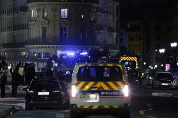 TRONDITET FRANCA/ Sulm me armë zjarri në një lokal në Paris, 1 i vdekur dhe 4 të plagosur!