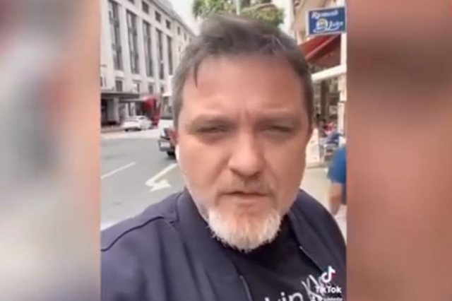 THIRRJA e Julian Dedës: Po vi nga Anglia për të protestuar, asnjë s’i ka bërë keq Shqipërisë më shumë se Piktori!