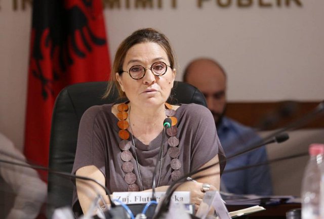 “SHPËRTHEN” deputetja e PD: Me këtë çetë në opozitë, rruga për në BE është e gjatë