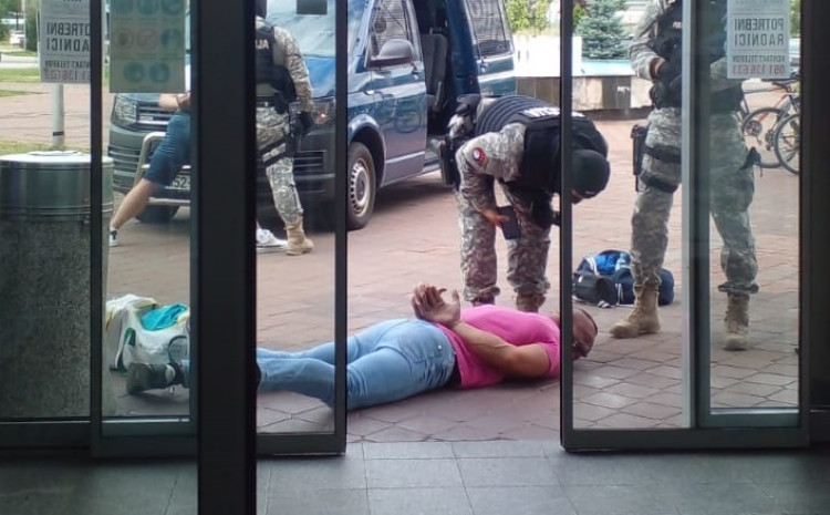 PUBLIKOHEN PAMJET/ Ja momenti kur kapet në Bosnjë djali i bosit shqiptar të drogës me lidhje në Meksikë e Amerikën Latine