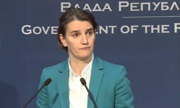 “TOPI ËSHTË NË FUSHËN E BRUKSELIT”/ Brnabiq për rezolutën e PE-së ku kërkohet njohja e ndërsjellë: S’e kam të qartë atë