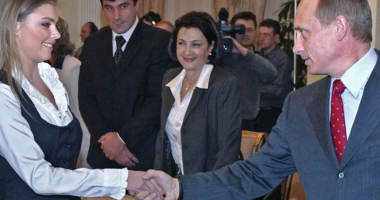 E DASHURA SËRISH SHTATZËNE/ Putin aspak i lumtur: Nuk dua më fëmijë, aq më tepër vajzë