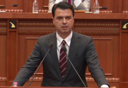 “GOJORJA DHE FOLTORJA”/ Basha i përgjigjet Ramës: Sado të fshihesh pas gjuhës së shthurur, nuk mund të bësh amnisti ndaj të shkuarës…