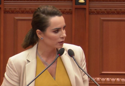 “PËR ÇFARË ERDHE KËTU?” Grida Duma i kthehet keq kryeministrit Rama: Ti e përdor shpesh gojën për jashtëqitje…