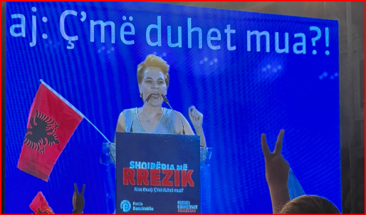 FLET NGA PROTESTA/ Kryemadhi: Sot detyra e opozitës është që mos zhgënjejë shqiptarët si një vit më parë