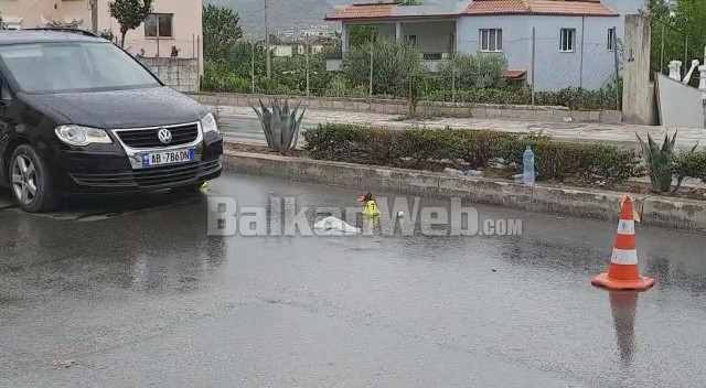 NDODH EDHE KJO NË BERAT/ 16-vjeçari i mori makinën fshehurazi xhaxhait dhe përplasi një grua te vijat e bardha, pas saj dhe…