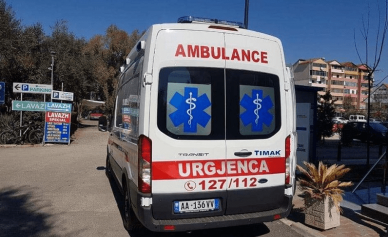RREZIKOI TË MBYTEJ NË PLAZHIN E VLORËS/ 55-vjeçarja në gjendje të rëndë shëndetësore