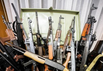ALARMON BE: Lufta në Ukrainë sjell vërshim të armëve ilegale në Europë