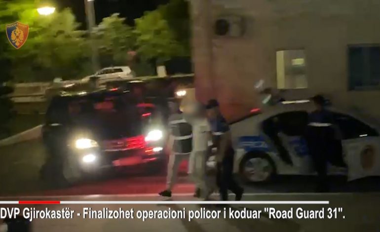 PAMJET DHE EMRAT/ U kapën me 6 emigrantë në makinë, si ranë në pranga 2 të rinjtë në Gjirokastër