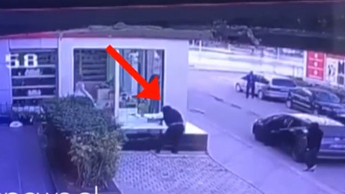 DYSHOHET SE E VRAU BRILANT MARTINAJ/ Vrasësit e maskuar ndalojnë ‘Toyota’-n dhe hapin zjarr, publikohen pamjet e ekzekutimit të ish-policit Reçi në Laç