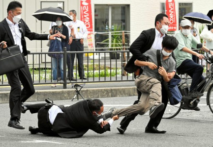 I BËRI ATENTAT ISH-KRYEMINISTRIT JAPONEZ/ 41-vjeçari i arrestuar: Kisha në plan të vrisja, jam i pakënaqur me Shinzo Abe