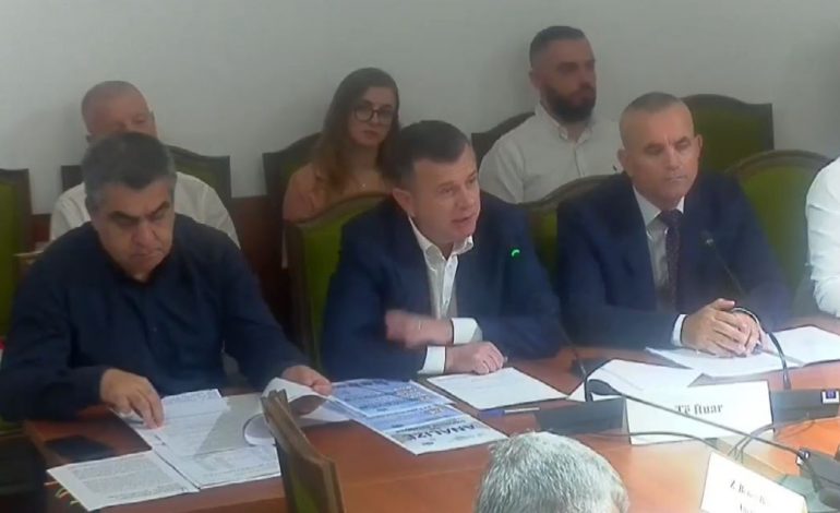 PATENTAT/ Balla: Në 3 vitet e para duhet të ketë kufizim të shpejtësisë, ul numrin e aksidenteve