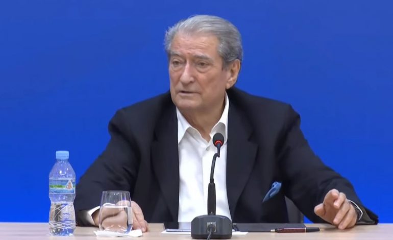 NË PROTESTË EDHE KRITIKËT E TIJ/ Berisha: Akt moral! S’kam mëdyshje, ata janë deputetë të PD
