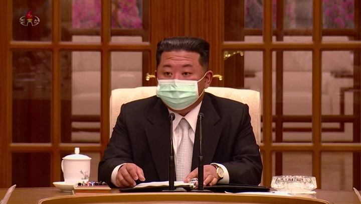 COVID-19 PARALIZON KORENË E VERIUT/ Befason Kim Jong-un: Virusin e solli Seuli, erdhi me balona nga ajri