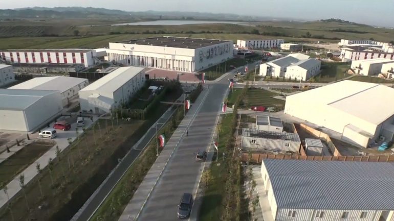 TRONDITËSE/ Kampi i muxhahedinëve në Manzë, 64-vjeçari gjendet i copëtuar në makinën e mbeturinave