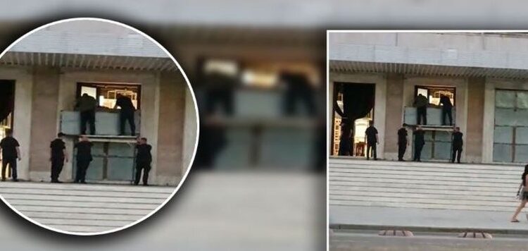 PROTESTA E BERISHËS/ “Blindohet” Kryeministria, ja masat e marra