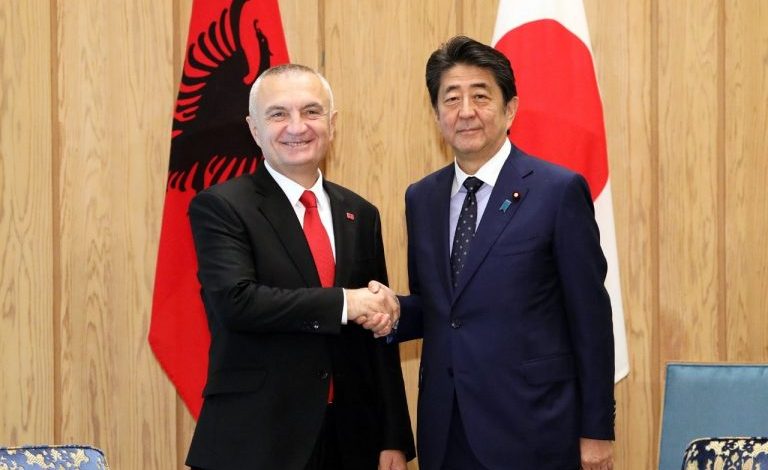 ISH-KRYEMINISTRI I JAPONISË U QËLLUA PËR VDEKJE/ Meta: Dënoj aktin kriminal. I bindur se autori