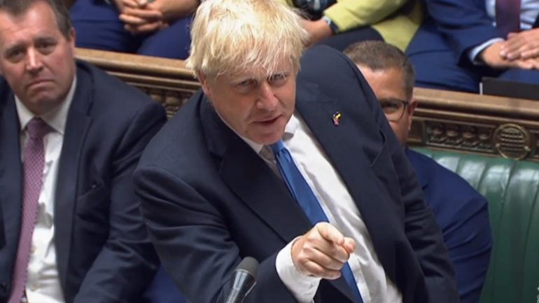“HASTA LA VISTA, BABY” Johnson sulmon ashpër Rishi Sunak në fjalimin e tij të fundit: Njerëzit janë të rëndësishëm, jo Twitter!