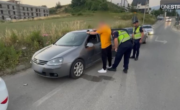 ÇMENDURI NË RRUGË/ Kapet “piloti” me 207 km/h, momenti kur makina inteligjente ndalon shoferin (VIDEO)